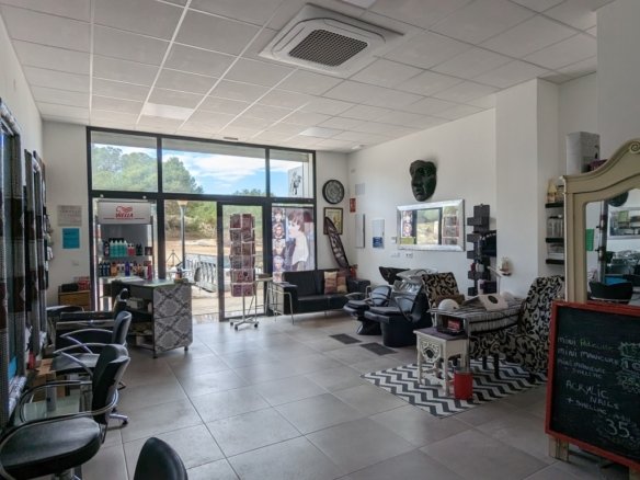 Commercial in Lo Crispin - Caza De Casa