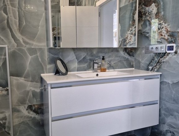 4 Bedroom 3 Bathroom Finca in Daya Vieja - Caza De Casa