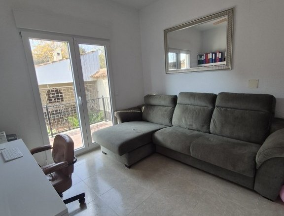 4 Bedroom 3 Bathroom Finca in Daya Vieja - Caza De Casa