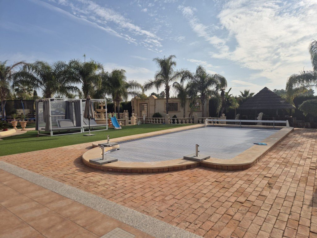 4 Bedroom 3 Bathroom Finca in Daya Vieja - Caza De Casa