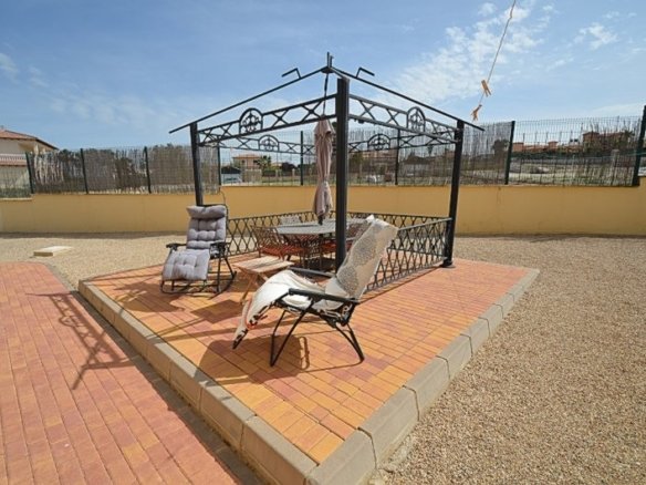 4 Bedroom 3 Bathroom Villa in Campos del Río - Caza De Casa