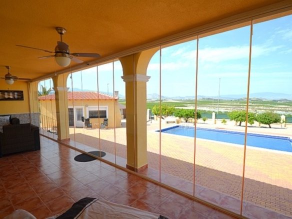 4 Bedroom 3 Bathroom Villa in Campos del Río - Caza De Casa