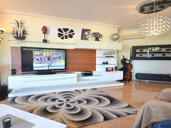 4 Bedroom 3 Bathroom Villa in Campos del Río - Caza De Casa
