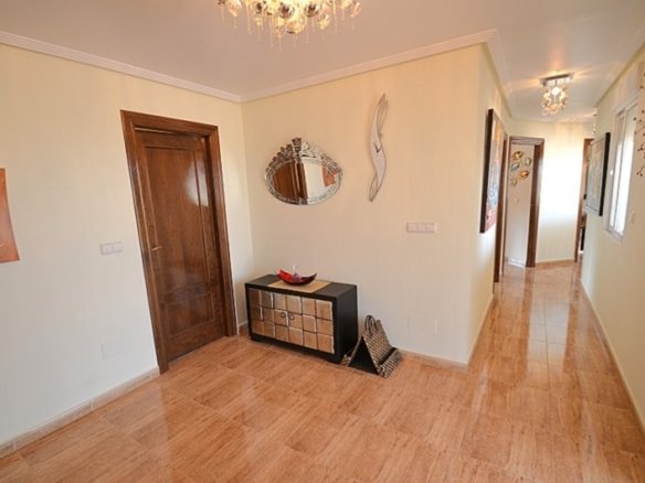 4 Bedroom 3 Bathroom Villa in Campos del Río - Caza De Casa