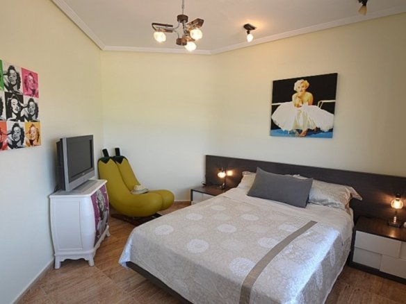 4 Bedroom 3 Bathroom Villa in Campos del Río - Caza De Casa