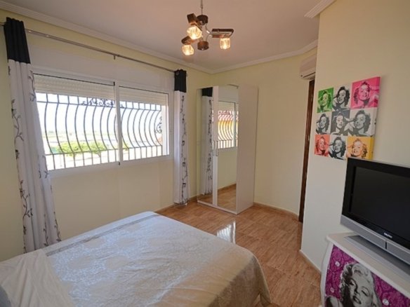4 Bedroom 3 Bathroom Villa in Campos del Río - Caza De Casa