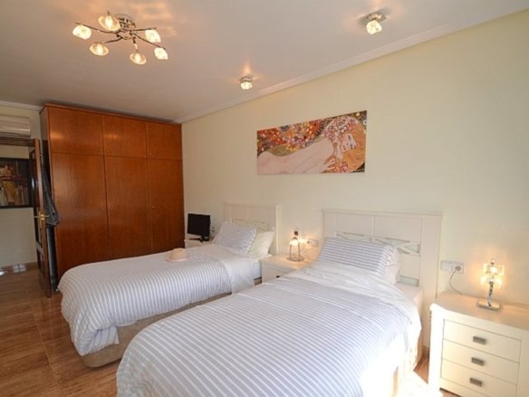 4 Bedroom 3 Bathroom Villa in Campos del Río - Caza De Casa