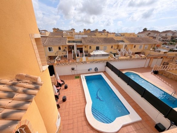 4 Bedroom 3 Bathroom Villa in Lo Crispin - Caza De Casa