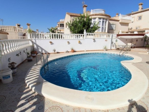 3 Bed 2 Bath Villa in San Miguel de Salinas - Caza De Casa