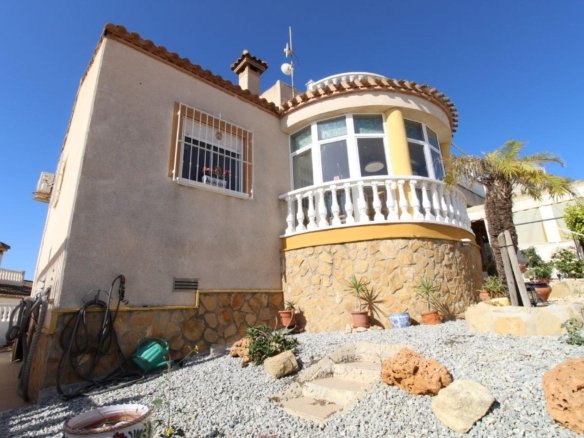 3 Bed 2 Bath Villa in San Miguel de Salinas - Caza De Casa