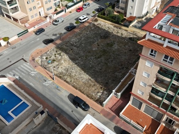 1,080 m² Land in Guardamar del Segura - Caza De Casa