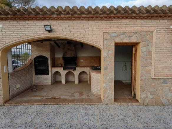 Barbecue house with outdoor kitchen, Lorca estate