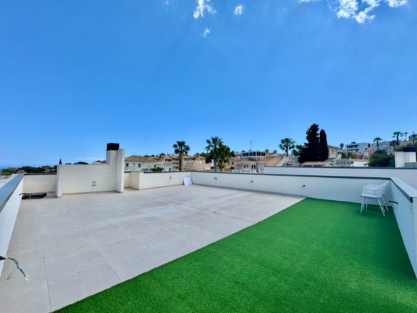 3 Bedroom 2 Bathroom Villa in San Miguel de Salinas - Caza De Casa