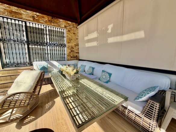 4 Bed 3 Bath Town House in Orihuela Costa - Caza De Casa