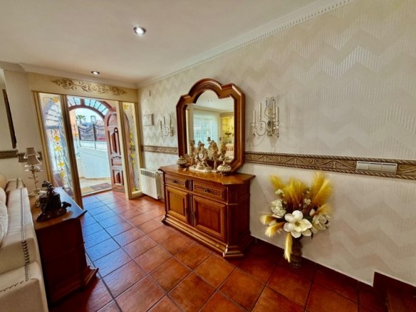 4 Bed 3 Bath Town House in Orihuela Costa - Caza De Casa