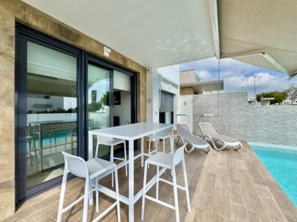 {type[1]} in {town[1]} - Caza De Casa