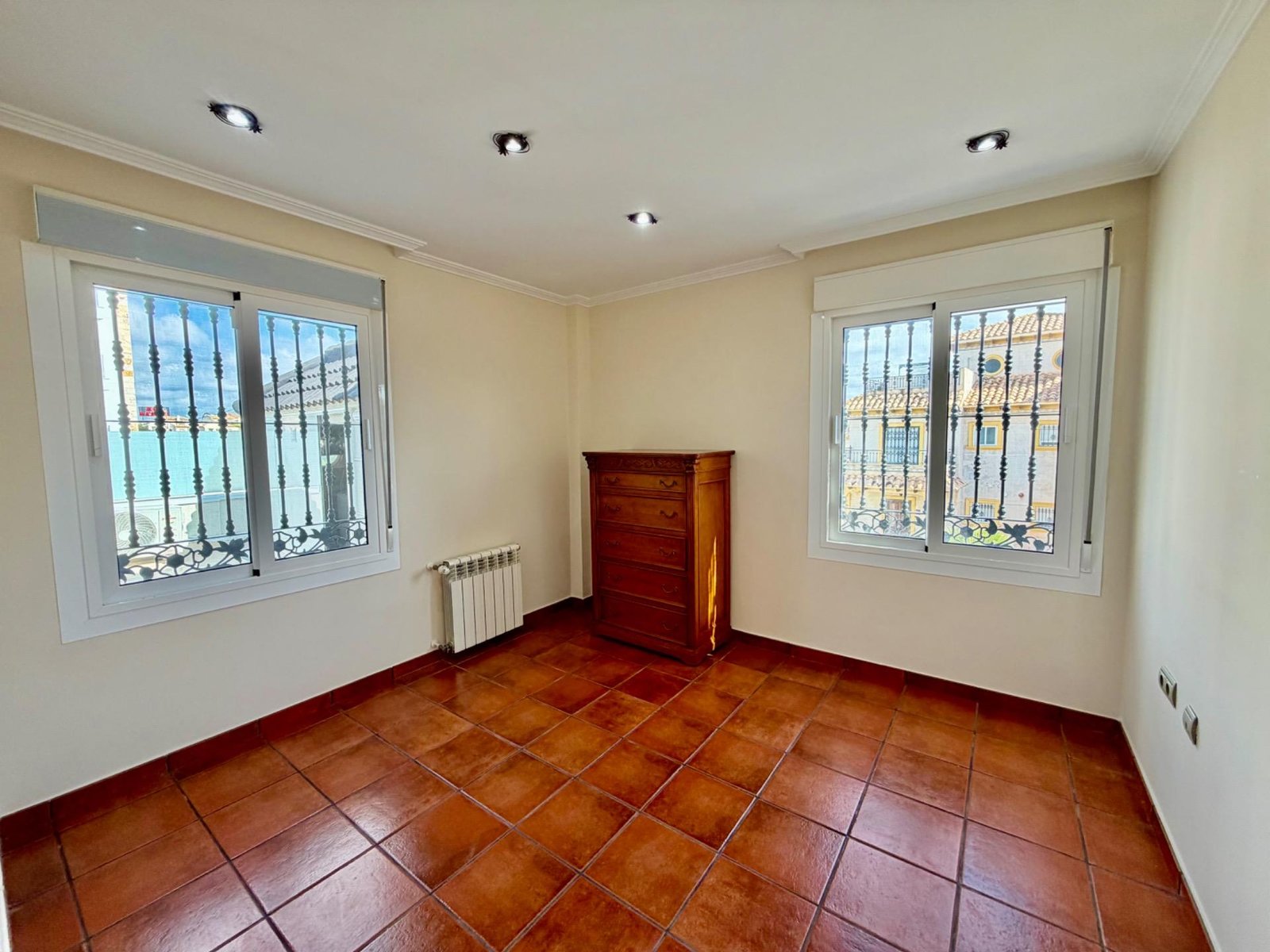 4 Bed 3 Bath Town House in Orihuela Costa - Caza De Casa