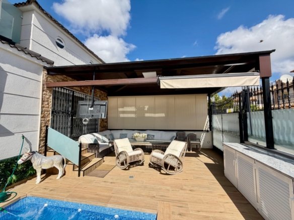 4 Bed 3 Bath Town House in Orihuela Costa - Caza De Casa