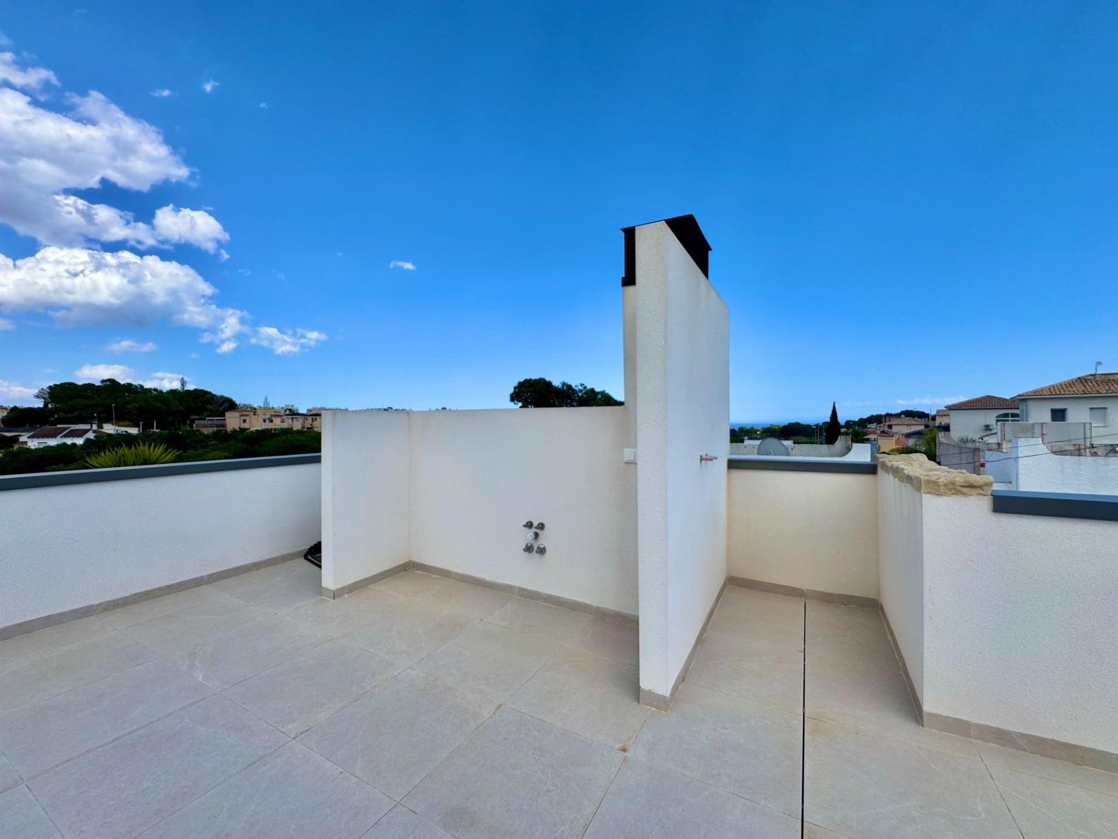 m-e418af457a09c656d563 3 Bedroom 2 Bathroom Villa in San Miguel de Salinas - Caza De Casa