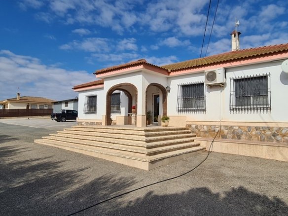 3 Bedroom 4 Bathroom Villa in Orihuela - Caza De Casa