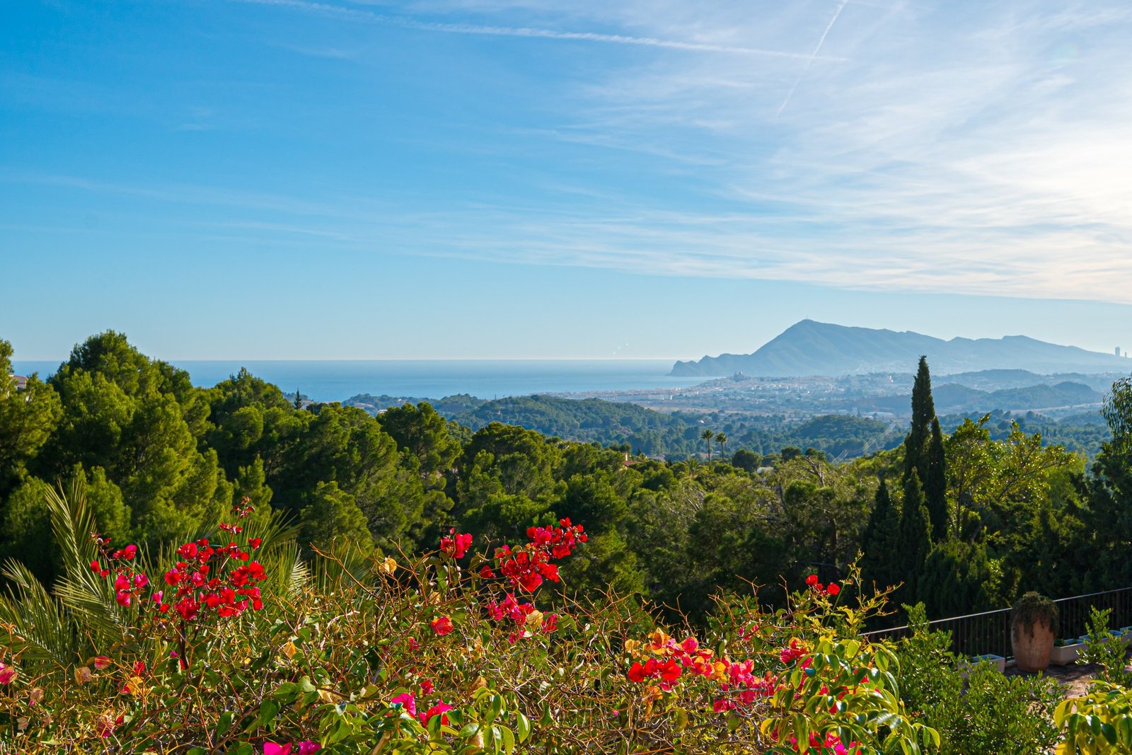 5 Bedroom 4 Bathroom Villa in Altea - Caza De Casa