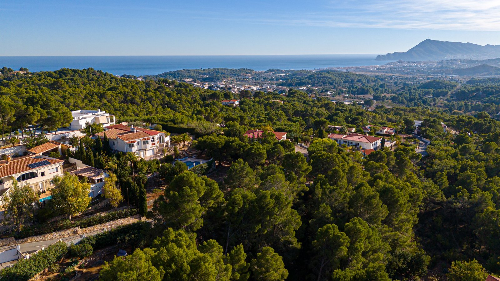 5 Bedroom 4 Bathroom Villa in Altea - Caza De Casa