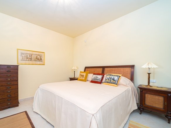 5 Bedroom 4 Bathroom Villa in Altea - Caza De Casa