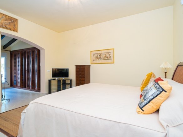 5 Bedroom 4 Bathroom Villa in Altea - Caza De Casa