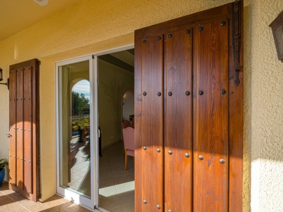 5 Bedroom 4 Bathroom Villa in Altea - Caza De Casa