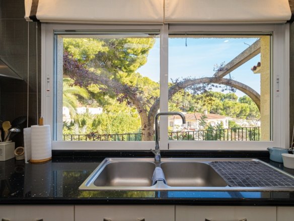 5 Bedroom 4 Bathroom Villa in Altea - Caza De Casa