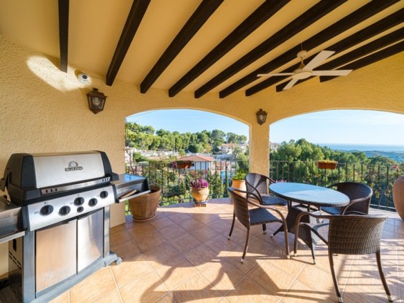5 Bedroom 4 Bathroom Villa in Altea - Caza De Casa