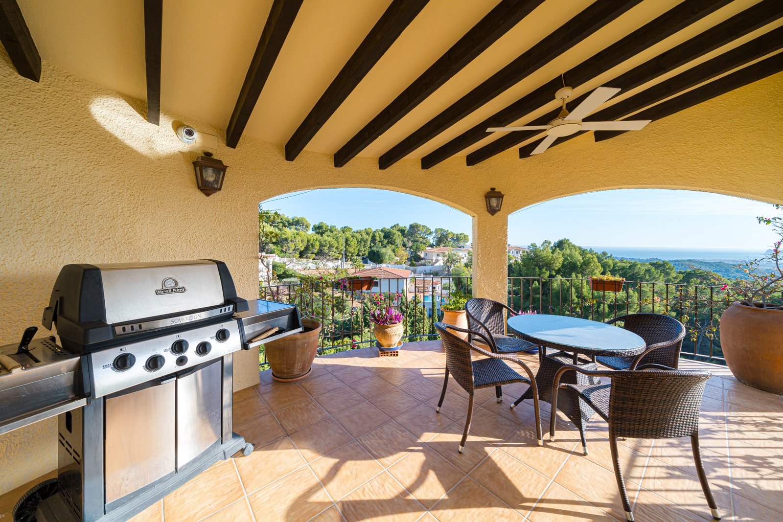 5 Bedroom 4 Bathroom Villa in Altea - Caza De Casa