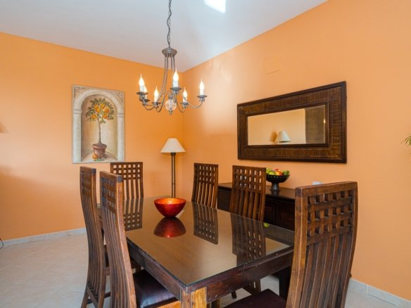 5 Bedroom 4 Bathroom Villa in Altea - Caza De Casa