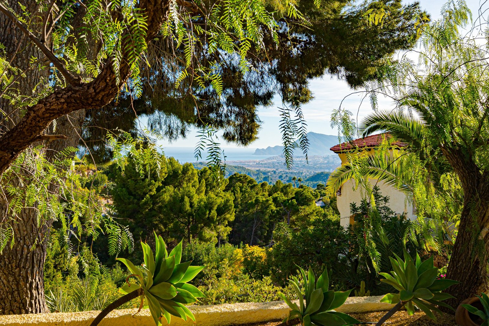 5 Bedroom 4 Bathroom Villa in Altea - Caza De Casa