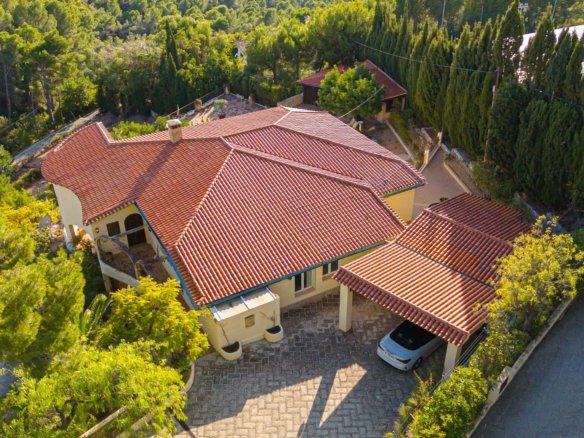 5 Bedroom 4 Bathroom Villa in Altea - Caza De Casa