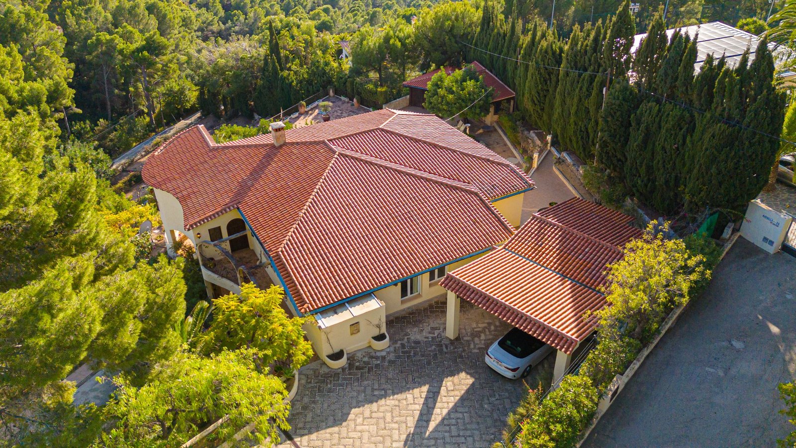 5 Bedroom 4 Bathroom Villa in Altea - Caza De Casa