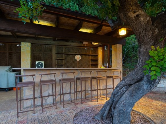 5 Bedroom 4 Bathroom Villa in Altea - Caza De Casa