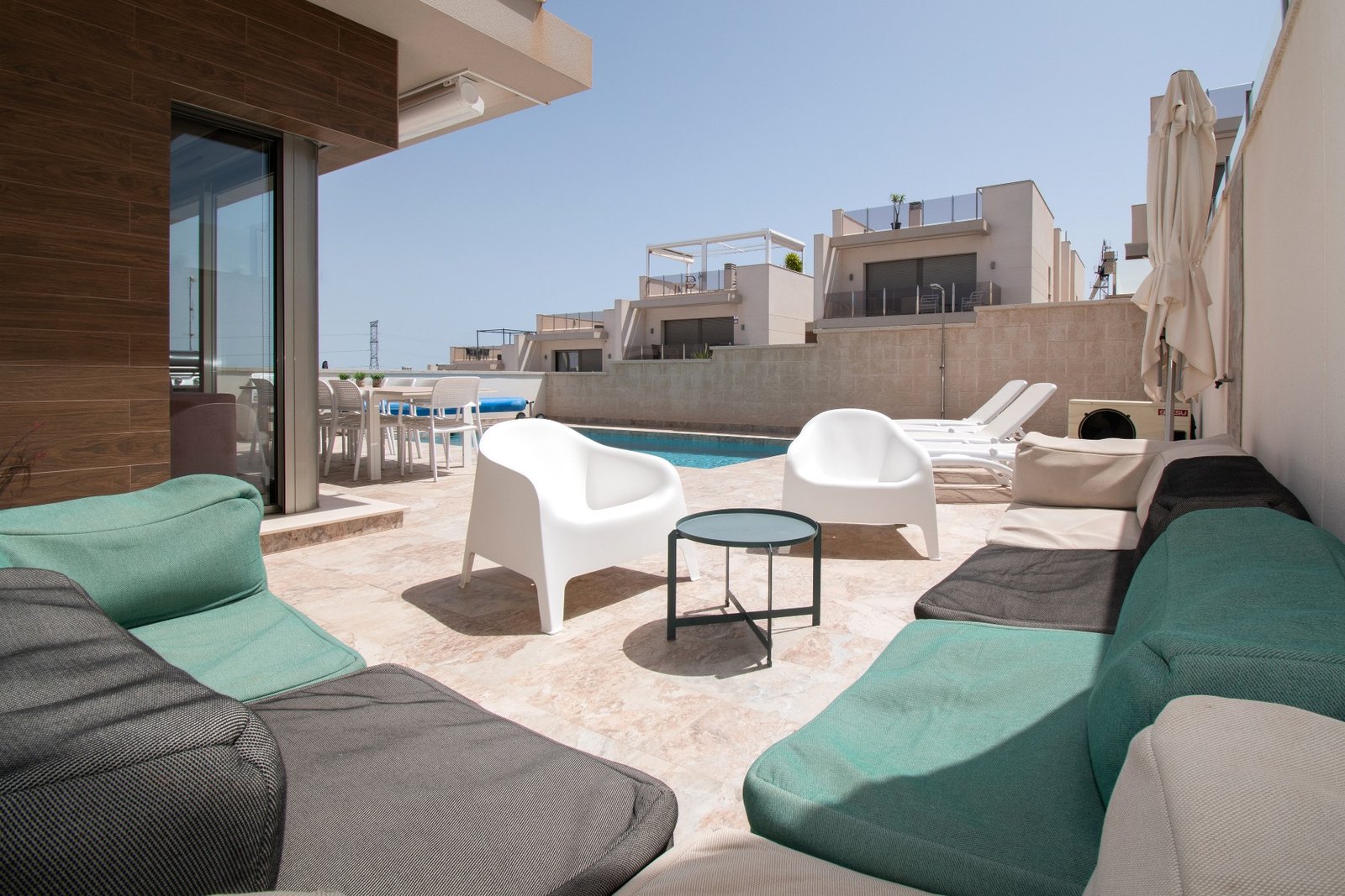 5 Bedroom 4 Bathroom Villa in Orihuela Costa - Caza De Casa