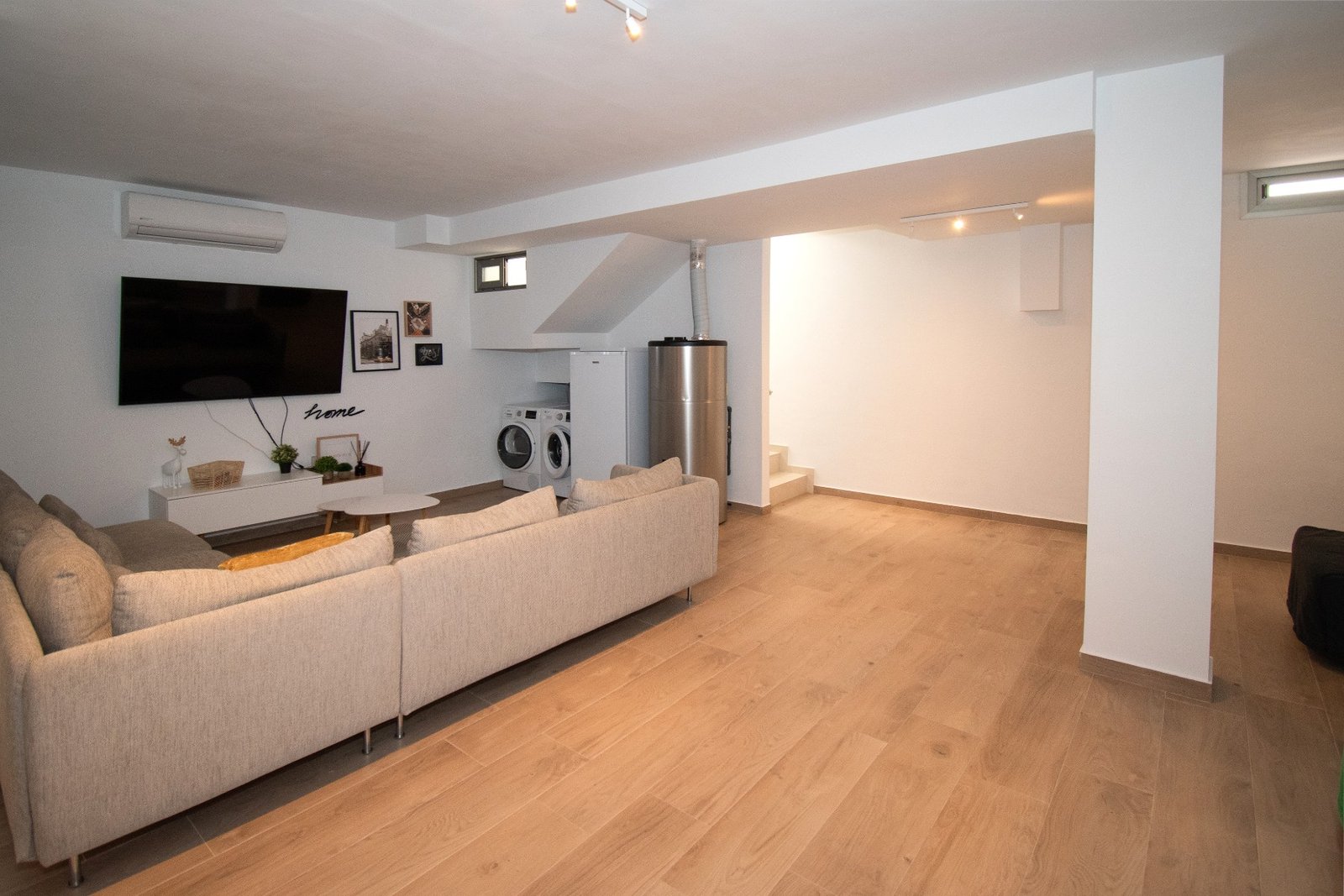 5 Bedroom 4 Bathroom Villa in Orihuela Costa - Caza De Casa
