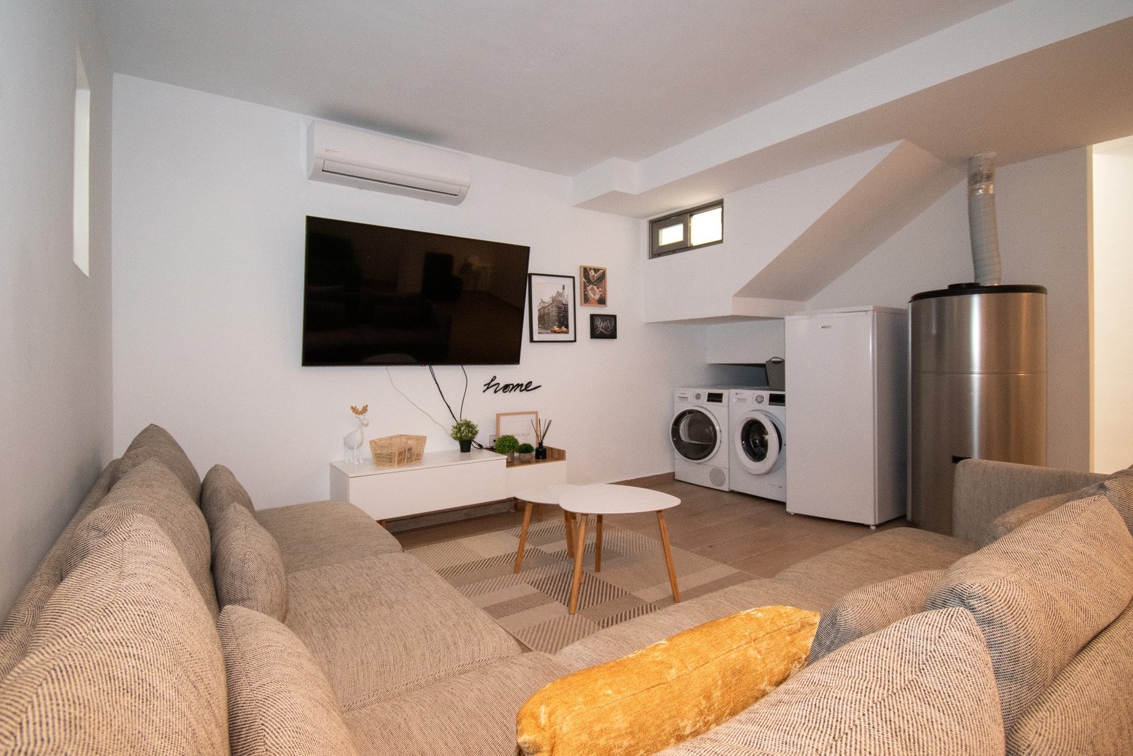 5 Bedroom 4 Bathroom Villa in Orihuela Costa - Caza De Casa