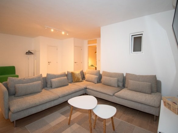 5 Bedroom 4 Bathroom Villa in Orihuela Costa - Caza De Casa