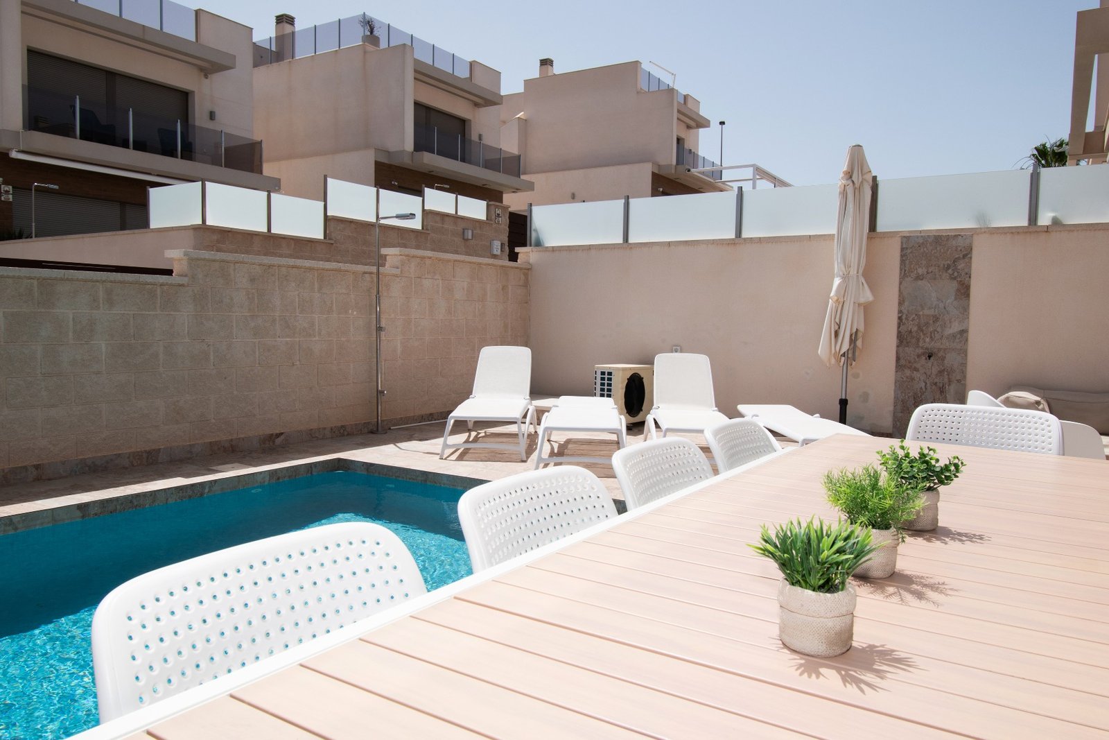 5 Bedroom 4 Bathroom Villa in Orihuela Costa - Caza De Casa