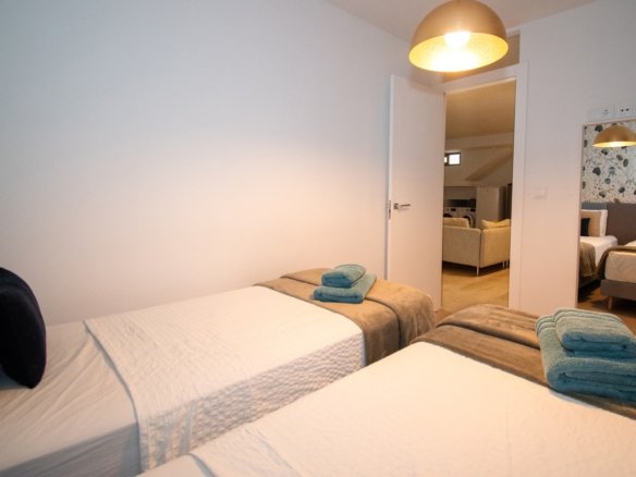 5 Bedroom 4 Bathroom Villa in Orihuela Costa - Caza De Casa