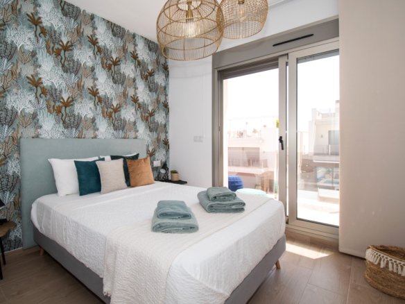 5 Bedroom 4 Bathroom Villa in Orihuela Costa - Caza De Casa