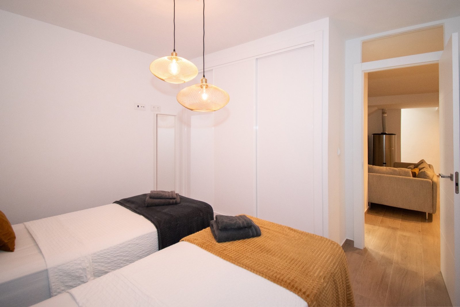 5 Bedroom 4 Bathroom Villa in Orihuela Costa - Caza De Casa