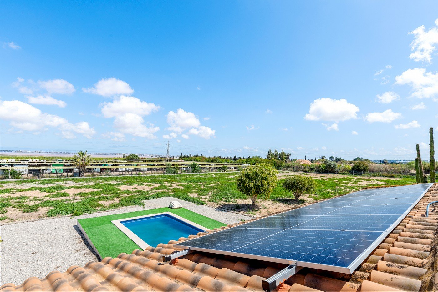 6 Bedroom 3 Bathroom Villa in Los Montesinos - Caza De Casa
