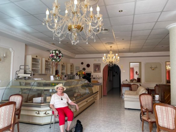 1 Bed 2 Bath Commercial in Guardamar del Segura - Caza De Casa