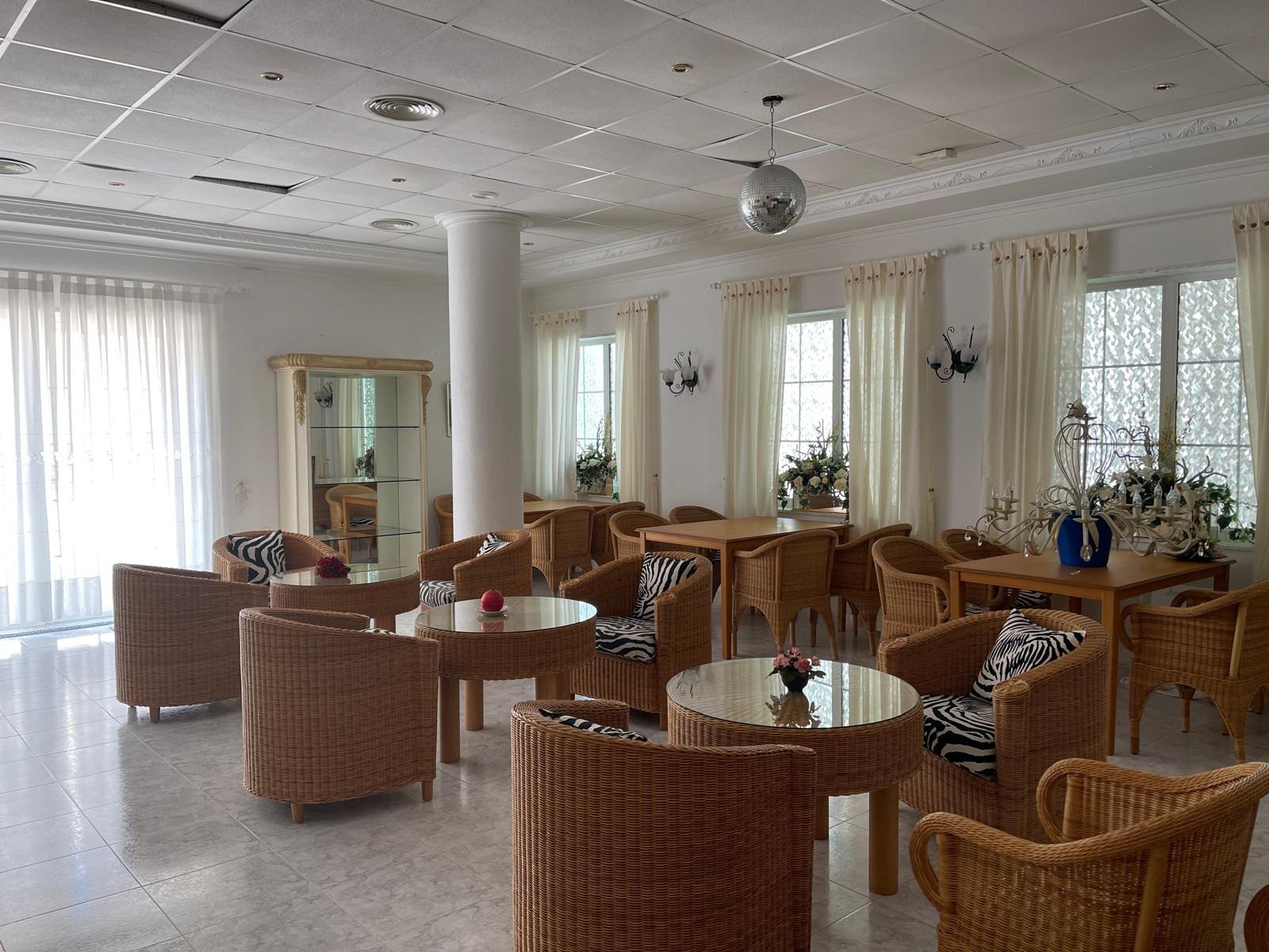 Commercial in Guardamar del Segura - Caza De Casa