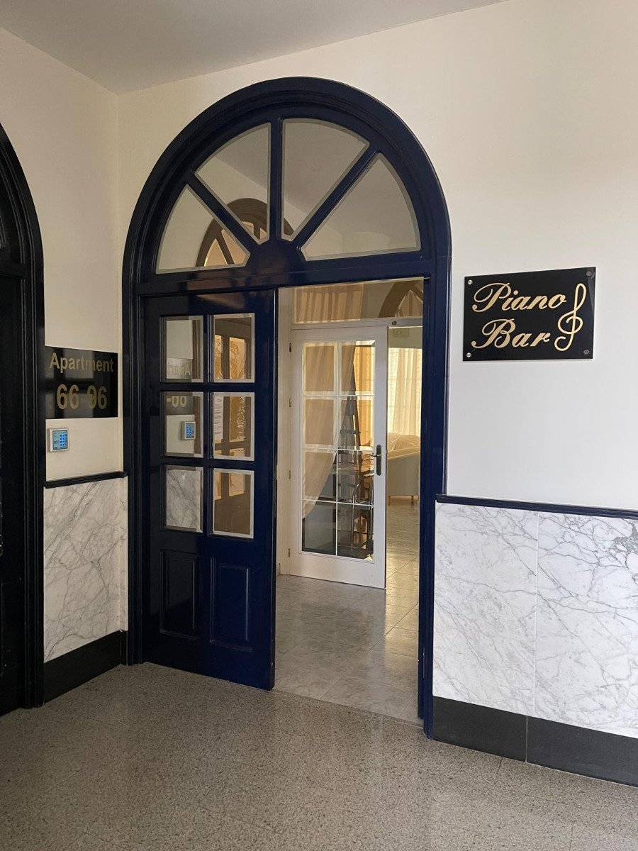 Commercial in Guardamar del Segura - Caza De Casa