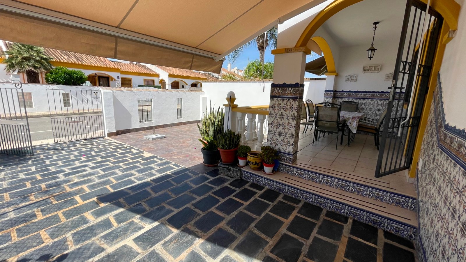 3 Bedroom 2 Bathroom Town House in Torre de La Horadada - Caza De Casa